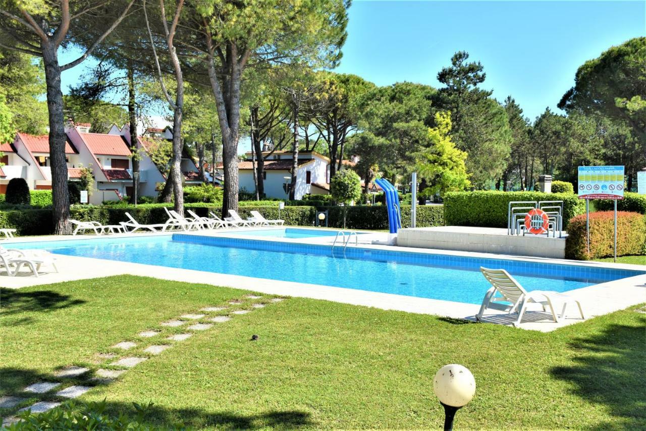 Villaggio Anna Bibione Exterior photo